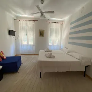 Holidays Appartamento Vernazza